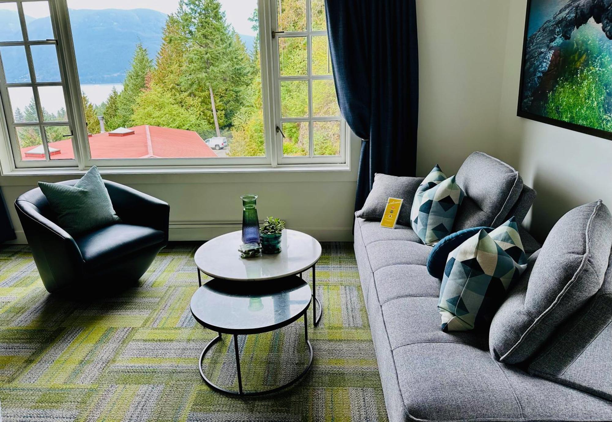 Artisan Suites On Bowen Snug Cove Экстерьер фото