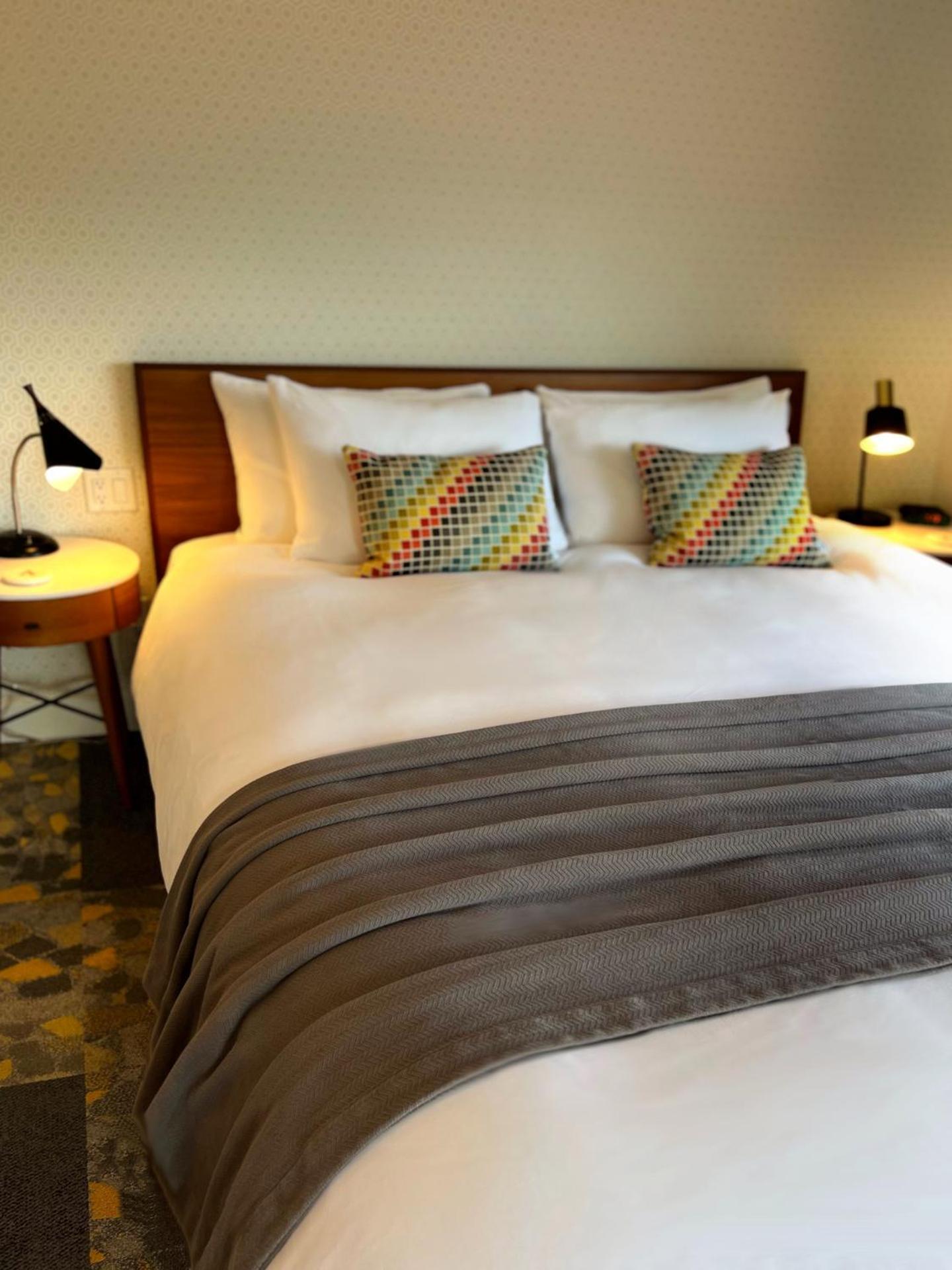 Artisan Suites On Bowen Snug Cove Экстерьер фото